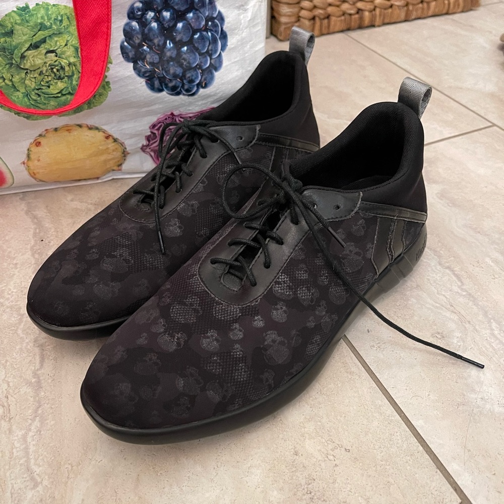 Skull Sneakers